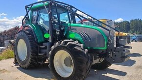 Lesní traktor VALTRA T153 - 3