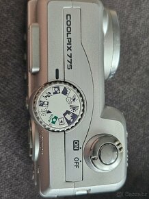 NIKON COOLPIX 775 RETRO - 3