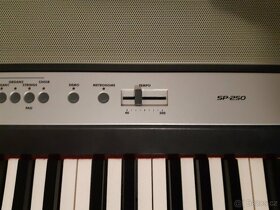 El. Klavír  Korg s 250 - 3