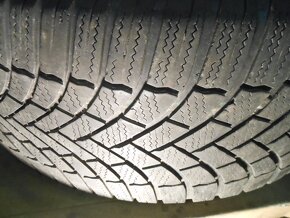 ZIMNÍ PNEU BRIDGESTONE 235/55R18 - 3