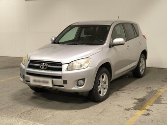 Toyota RAV4 2.2 D4D ,  110 kW nafta, 2009 - 3