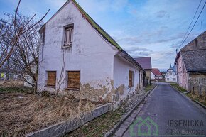 Prodej stavební parcely + rodinný dům ve městě Vidnava - 3