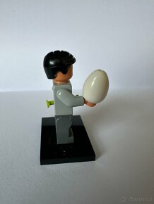 Lego figurka Jurassic World - Dr. Henry Wu - 3