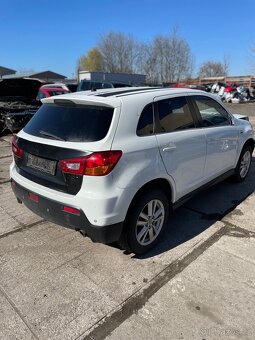 Mitsubishi ASX - 3