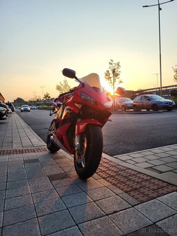 Honda CBR 600RR - 3