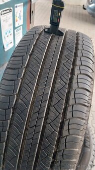 Prodám 4 x letní pneu Michelin 235/55/17 - 3