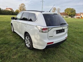 Prodám Mitsubishi Outlander 2.2DID 110KW - 4X4,7MÍST - 3