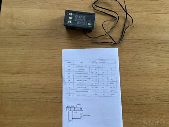 Digitální termostat - 2 kusy - 3