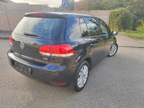 Golf 6, 1.2 tsi, 77 kW, bohatá výbava,130.000 km. Serviska. - 3