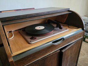 Skříňový retro gramofon - Supraphon H12 + vinylové desky - 3