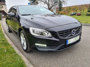 VOLVO V60 2,0 D2 88kW MAN NAVI TEMPOMAT - 3