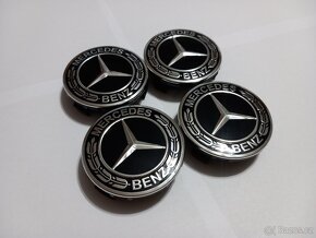 Středové krytky Mercedes 75mm, černé - 3