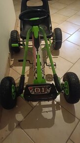 Prodám šlapací čtyřkolku Go-Kart - zelená - 3