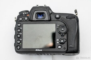 Nikon D 7100 - 3