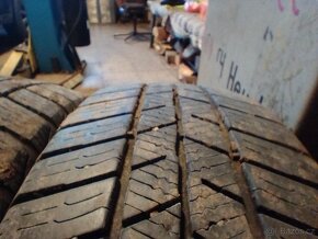 Zimní 175/70 r14 - 3