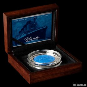 Titanic 110 let, stříbrná mince 5 oz Proof s modrou perletí - 3