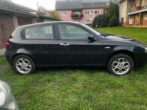 Alfa romeo 147 1.9 JTD - 3