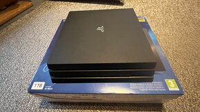 Playstation 4 PRO - 3