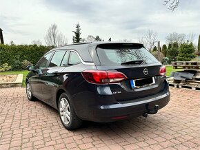 Opel Astra K Sports Tourer 2018 - 3