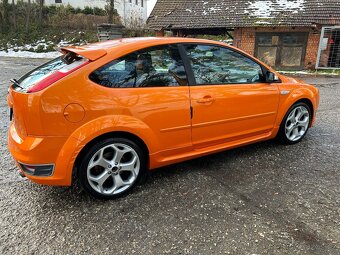 Ford Focus ST 2.5T 20V 5V 166kW - - 3