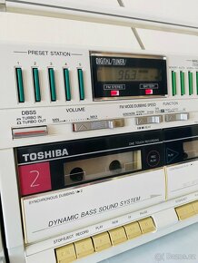 Radiomagnetofon Toshiba RT 7077, rok 1986 - 3