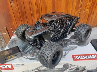 Arrma Fireteam, 4x 3s baterie, dualní nabíječka, 4x kola - 3