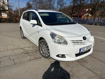 Toyota Verso 2,2 D-4D 110 KW r.v.2011 automatická převodovka - 3