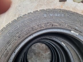 Zimní pneu Nokian 215/65 R16 - 3