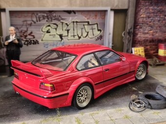 BMW E36 M3 GTR 1:18 UT Models - 3