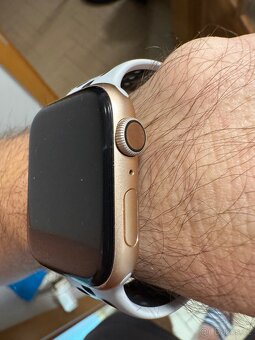 Apple watch serie 4, 44 mm rose gold - 3