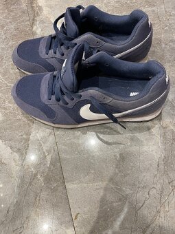 Nike - 3