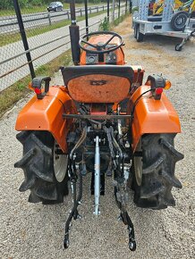 malotraktor Kubota B1502 4x4 - 3