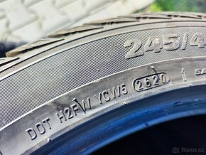 245/45R19 Kumho Zimní - 3