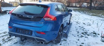 Volvo V40 R-Design - 3