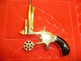 Revolver Smith&Wesson "22" - 3