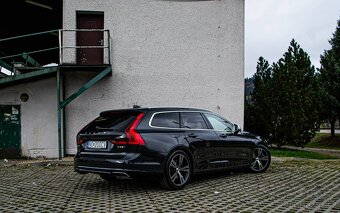 Volvo V90 D5 2.0L R-Design 4x4 - 3