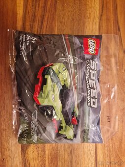 Nové balení Lego Aston Martin 30434 - 3