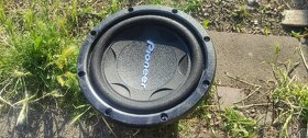 Prodám subwoofer zn Pioneer, W306C, 400RMS - 3