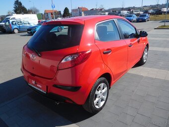 Mazda 2 1,3i 16V Red Line, 55 kW, TOP - 3