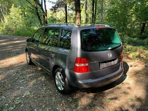 VW TOURAN 1.9TDI 77KW DSG HIGHLINE - 3