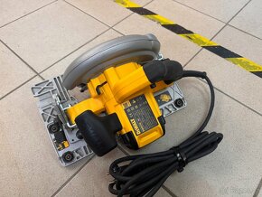 DeWALT DWE576K ruční kotoučová pila 190mm - 3