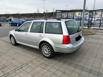 Prodám VW Bora Kombi 1.6, 77kW, rv. 2001 - 3