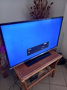 GoGEN TVF 40284 LED TV - 3