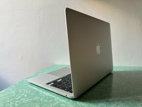 MacBook Pro 13” M1, 8 GB, 256 GB SSD, touchbar, baterie 97 % - 3