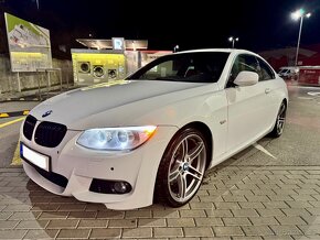 BMW E92 325i / LCI / Mpacket / Alpinweiss / R19 - 3