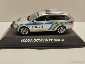 Škoda Octavia combi III policie ochranný rám 1:43 Abrex - 3