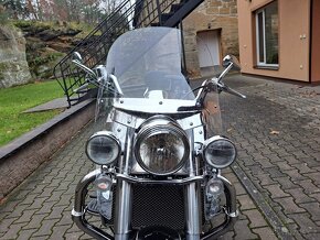 Triumph Rocket III Touring - SUPER STAV + VÝBAVA - 3