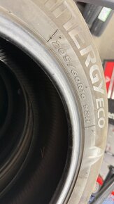 205/60 r16 - 3