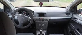 Opel Astra h 1.8  92kw - 3