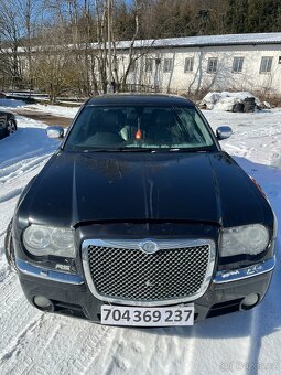 // CHRYSLER 300C SEDAN 3.0 CRD 2007 // DÍLY - 3